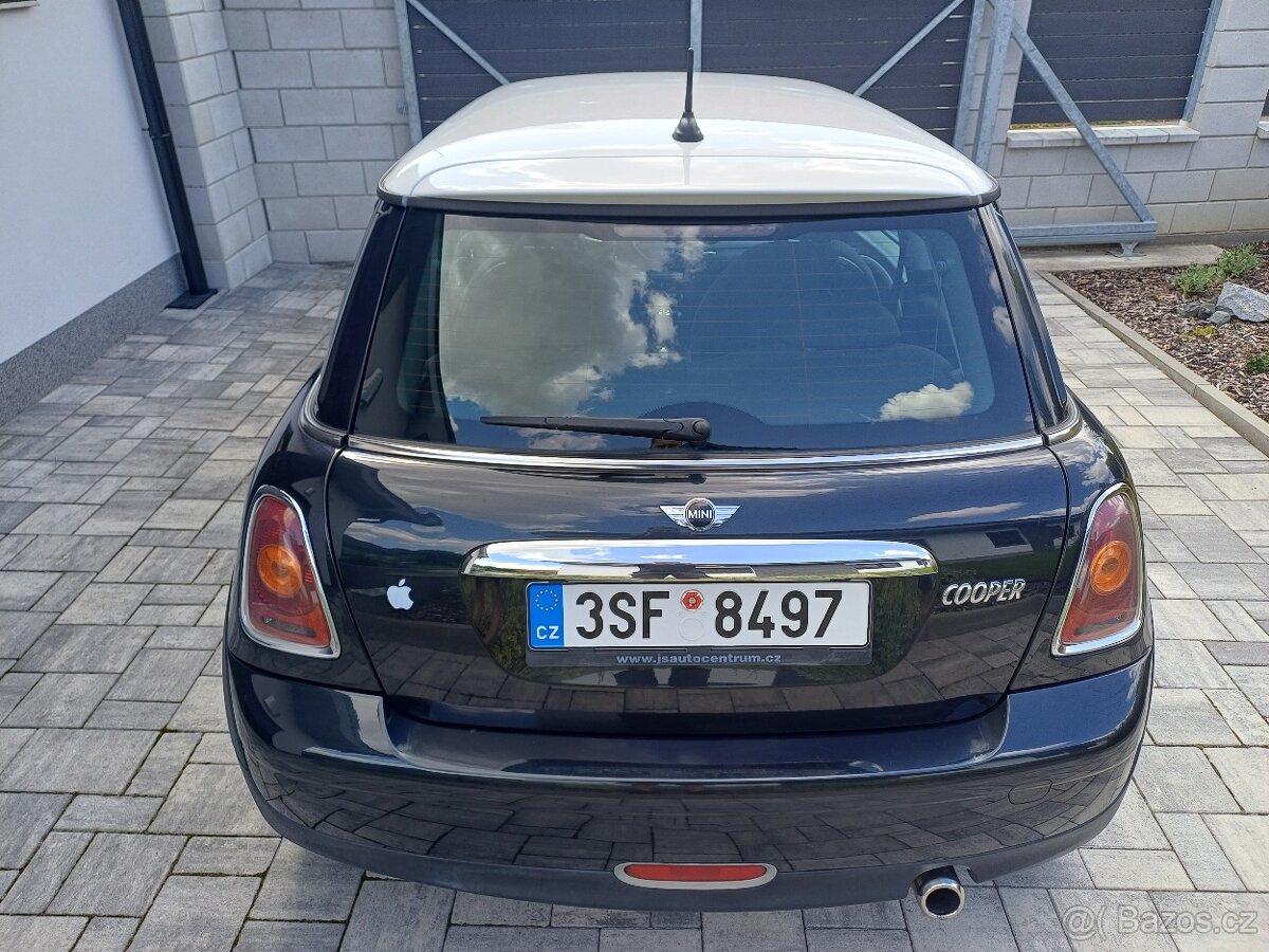 MINI Cooper 1.6i 88kW 2007 bez STK - 9