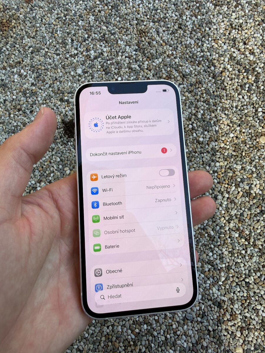 IPhone 13 - baterie 100% - 9