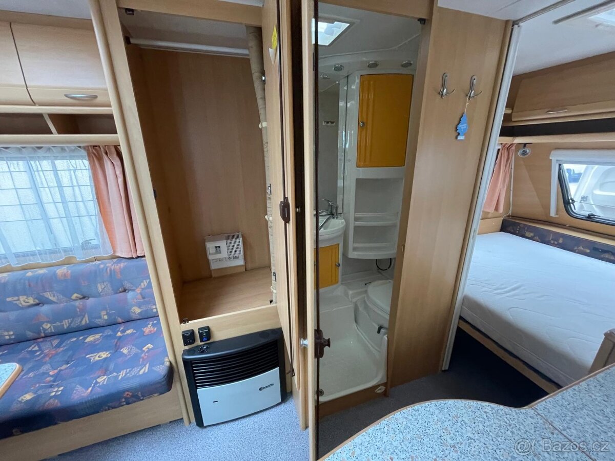 Dethleffs Camper 460,pevná postel ,bojler, sprcha, MARKÝZA - 9