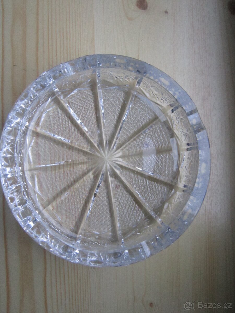 Broušený popelník - 9