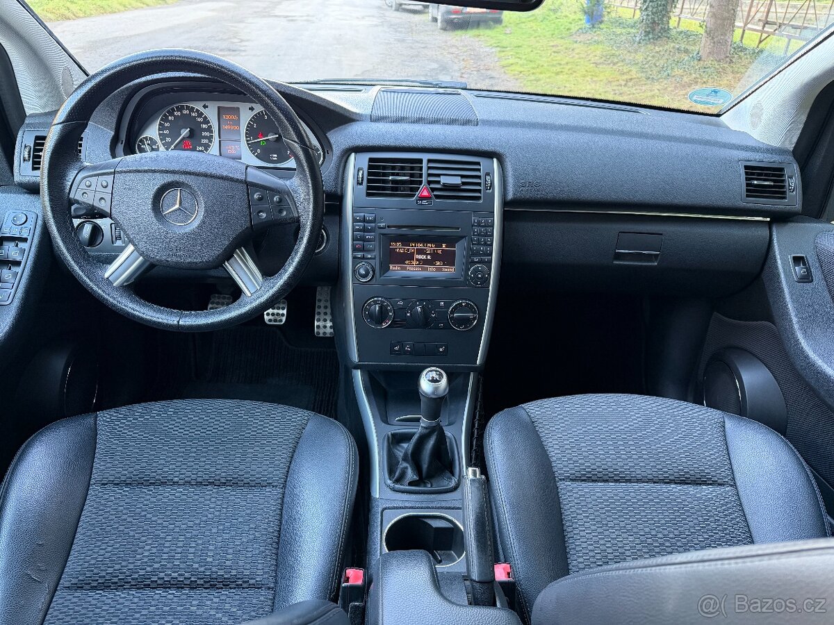 Mercedes Benz B200 - 9