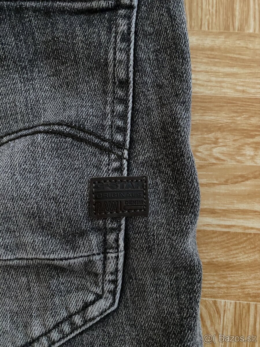 panske dzinove sortky,kratasy G-STAR RAW D-STAQ velkost W35 - 9