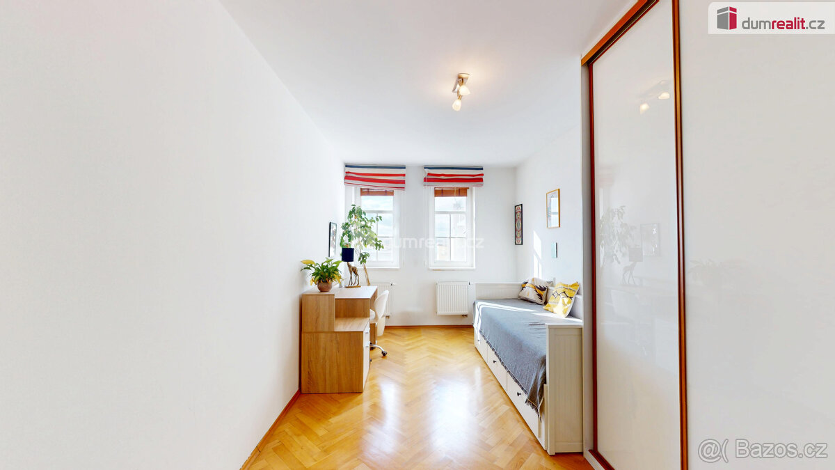 Výjimečný mezonet 5+kk s terasou a výhledem na Prahu - Ulice - 9