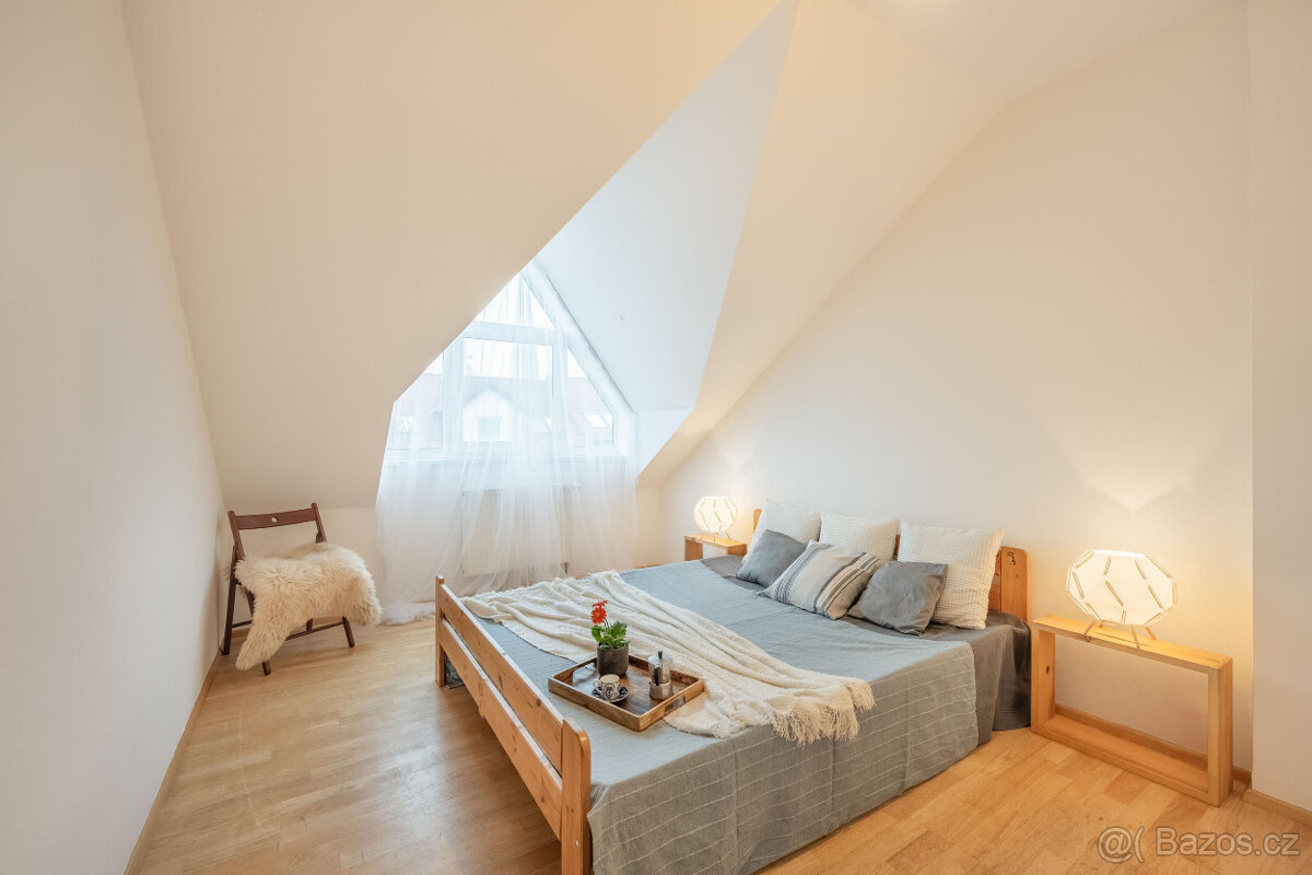 Řadový rodinný dům 5+1 - Satalice - 9