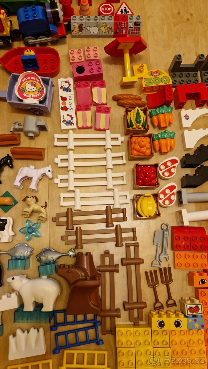 Souprava LEGO Duplo, mnoho figurek, zvířátek a vozítek - 9