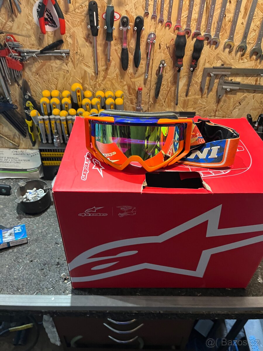 Prodám helmu SM5 - 9