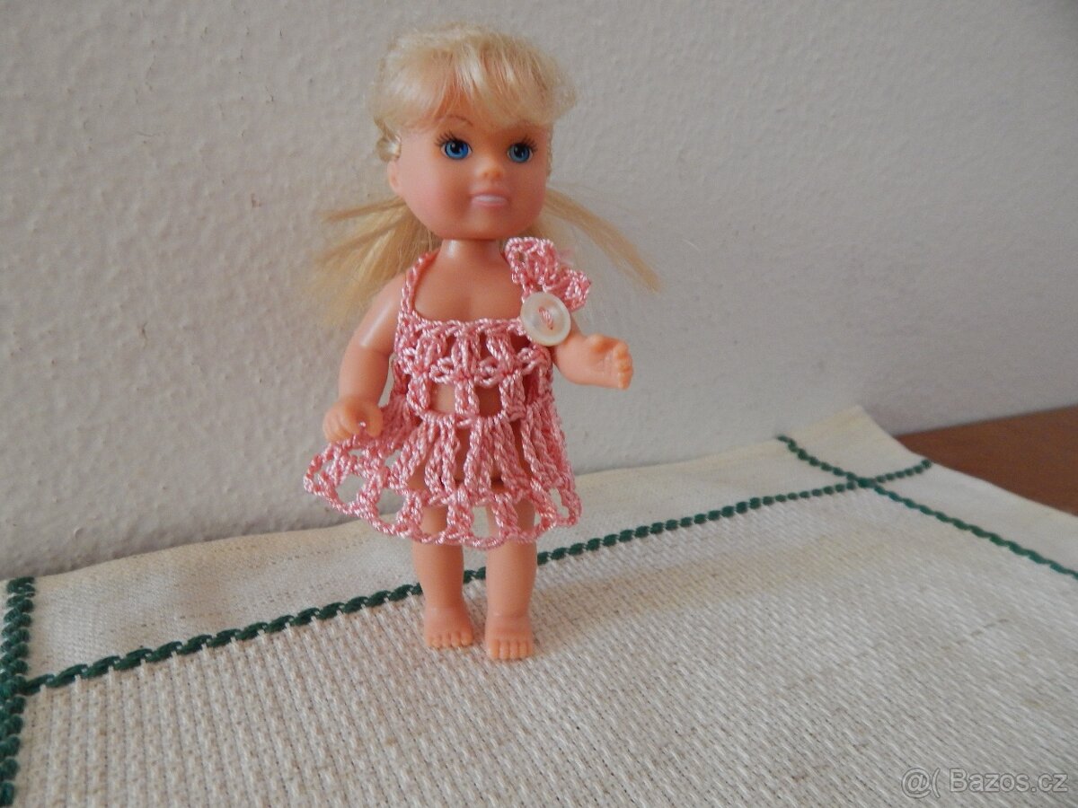 Ruční práce háčkované šatečky pro Evičku - Barbie - 9