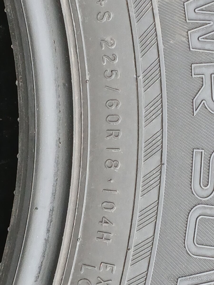 Pěkné zimní pneu Nokian 225/60/18 vzorek 8mm - 9