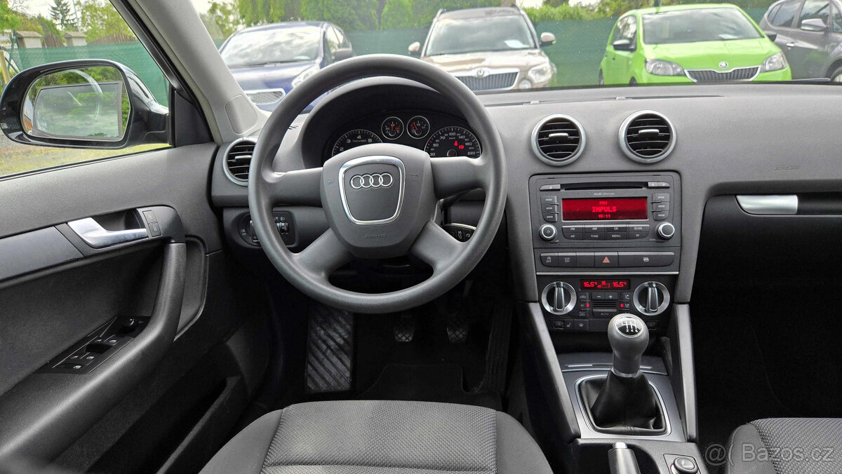 AUDI A3 TFSi ATTRACTION 1MAJITEL - 9