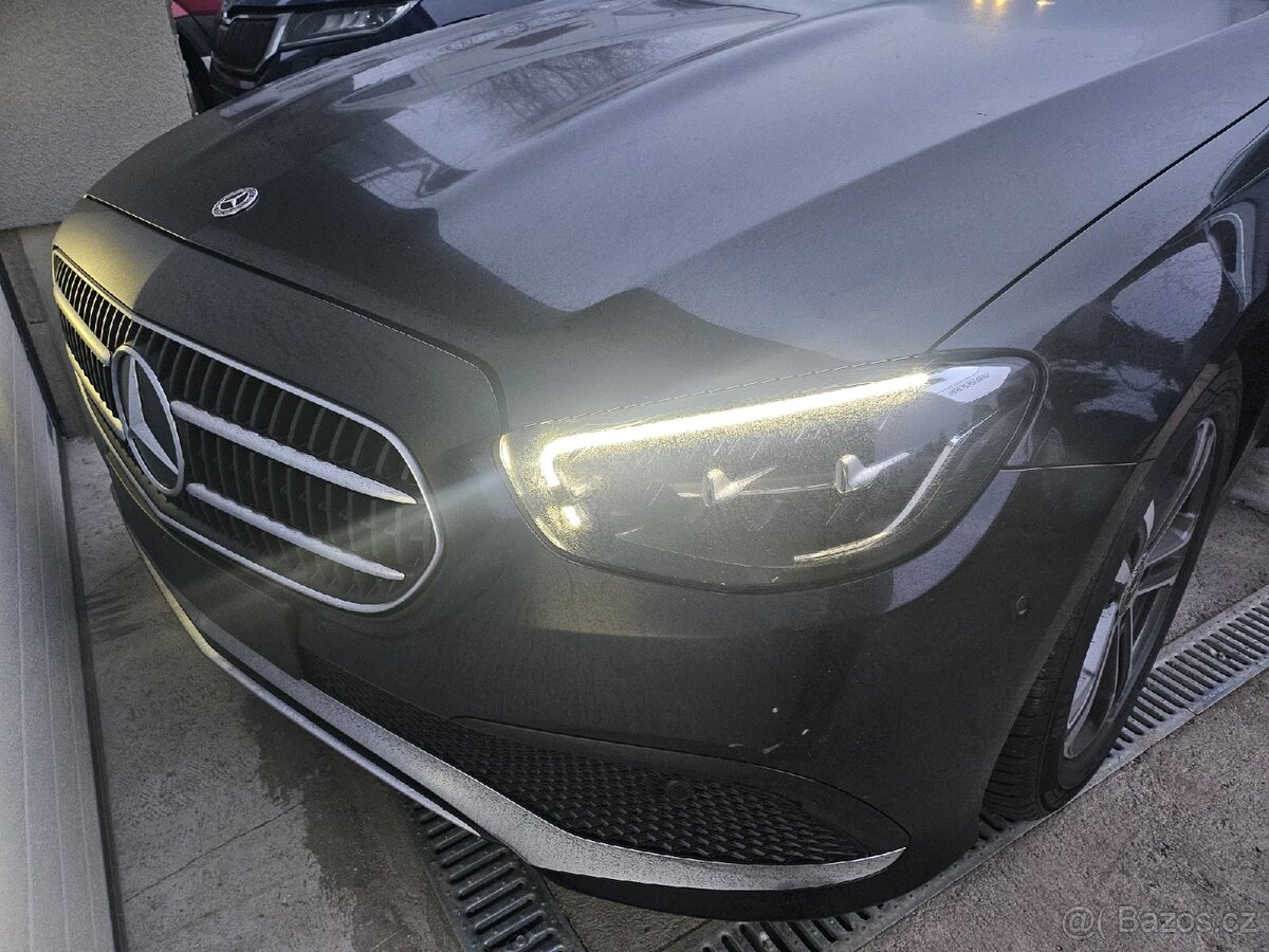 Mercedes Benz W213 E 220d Facelift Rok 2021 143 kW - 9