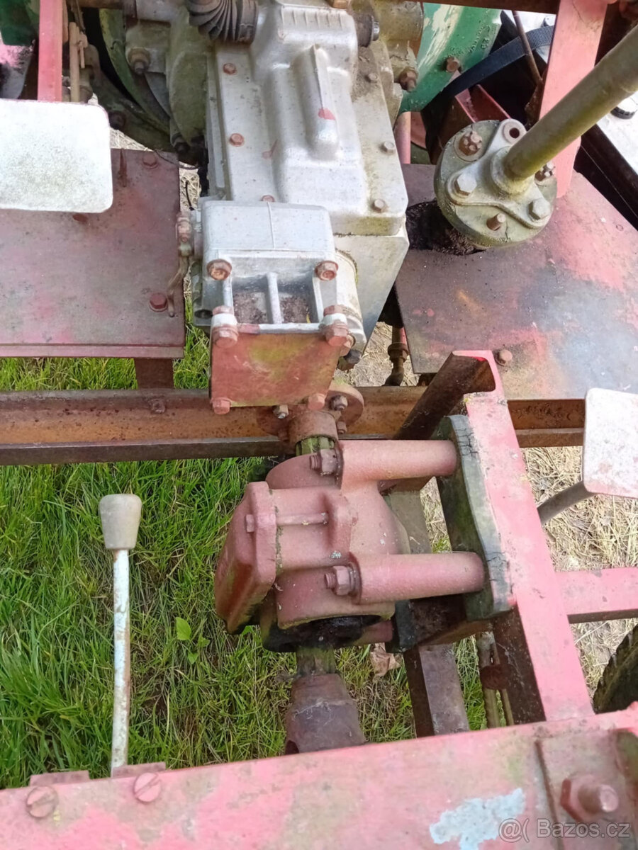 Malotraktor Fréza Diesel 2vál - 9