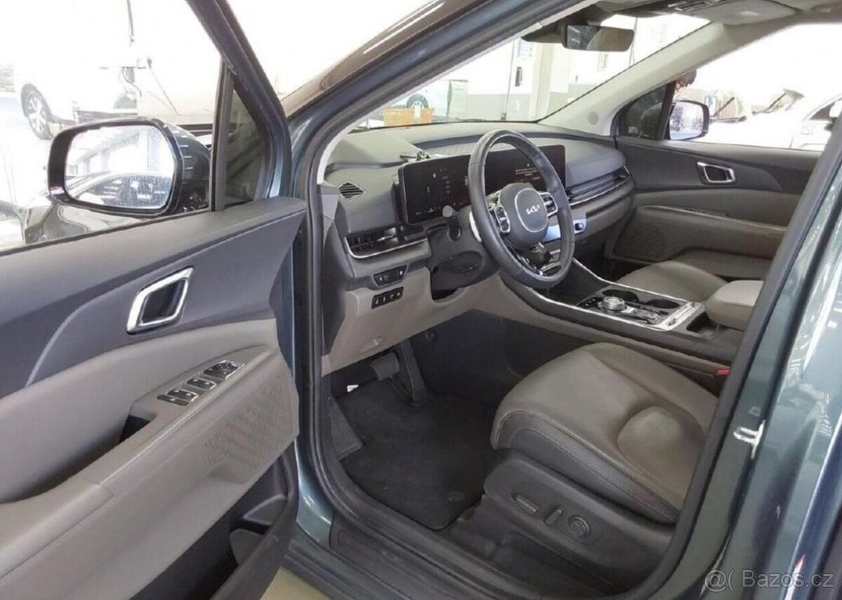 Kia Carnival 2.2-7MÍST-NOVÝ MODEL-NA CESTĚ - 9