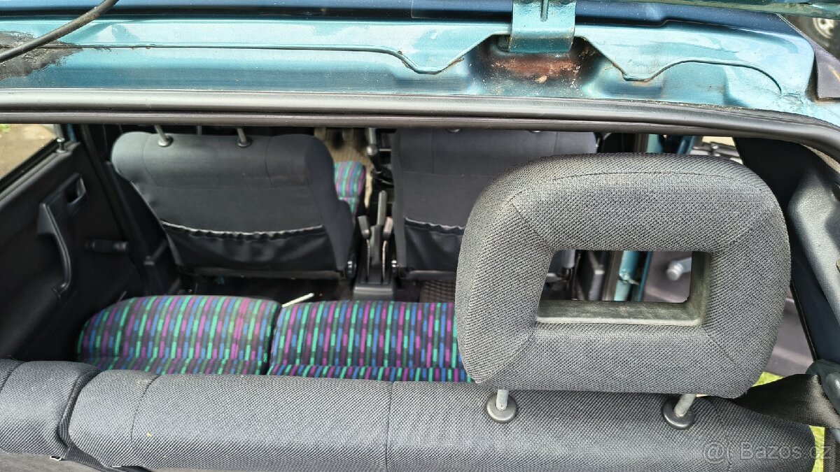 Škoda favorit - 9