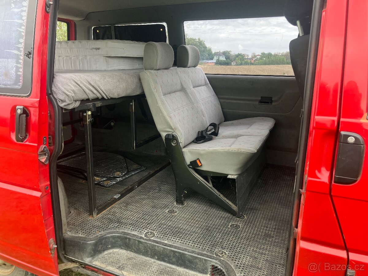 Transporter T4 s posteli 2.5tdi 75kw - 9