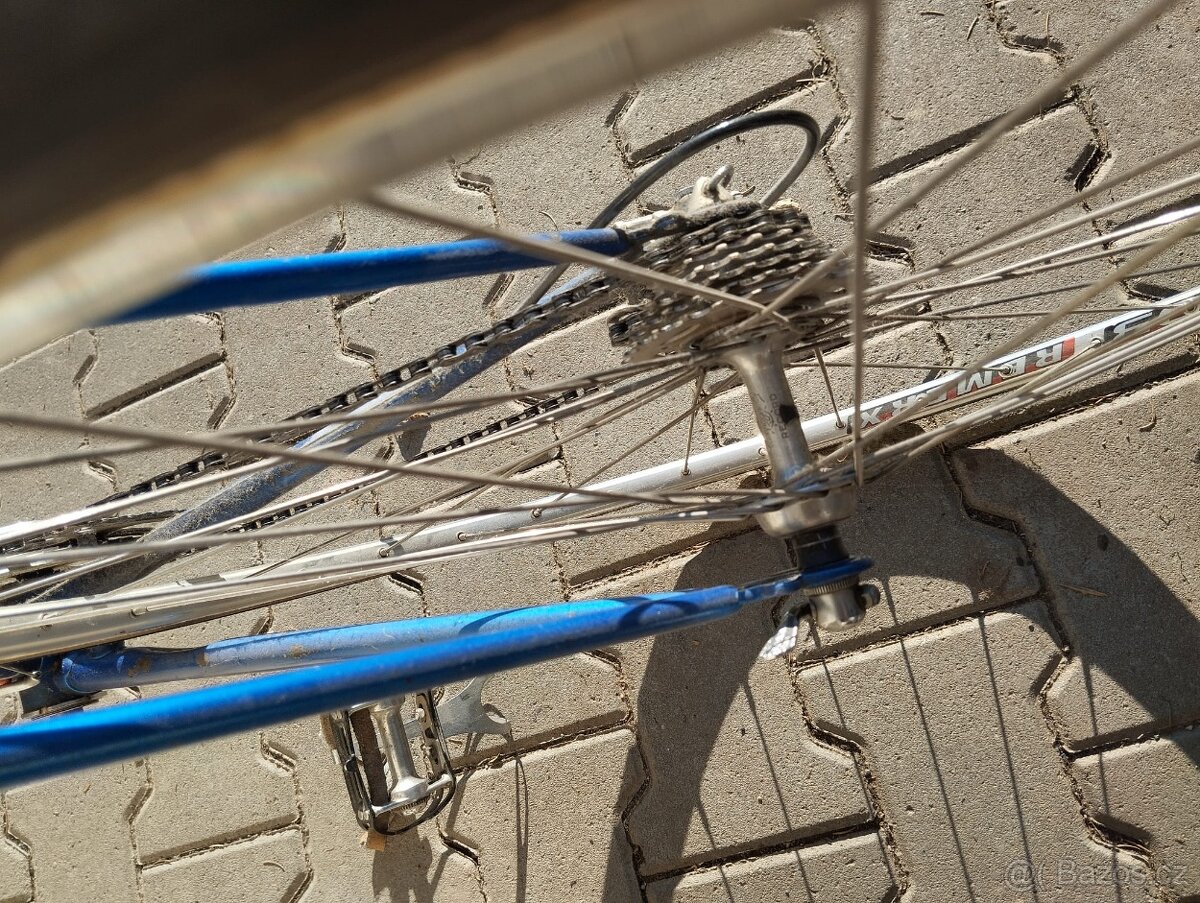 Favorit F1 Speciál - 9