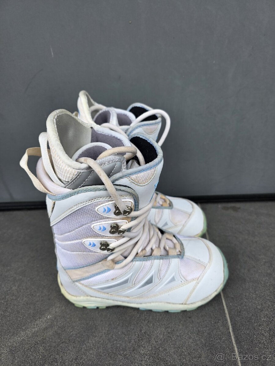 Snowboard WESTIGE, 130 cm + boty - 9