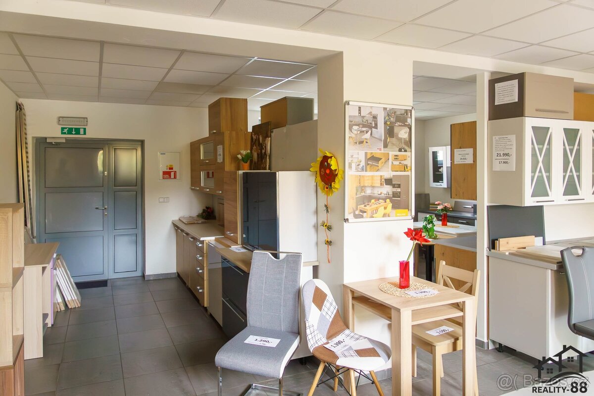 Pronájem kanceláře, 300 m² - Karviná - Mizerov, ev.č. 00042 - 9