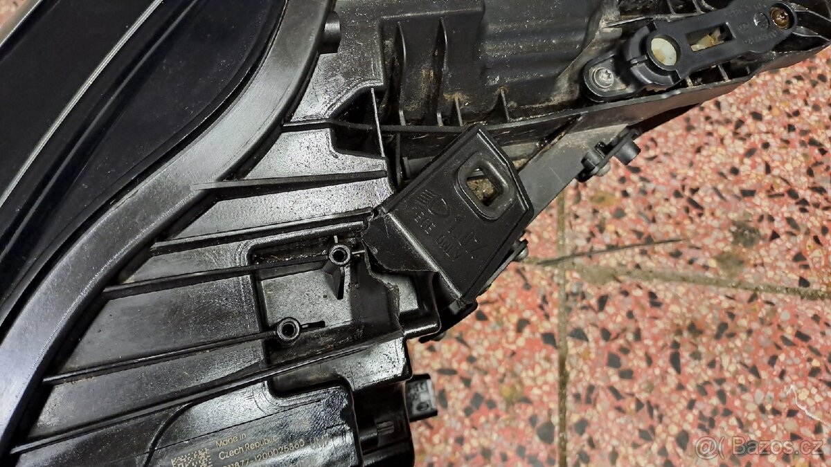 Prodám PP světlomet Audi A6 model C7 4G0.931.034.H - 9