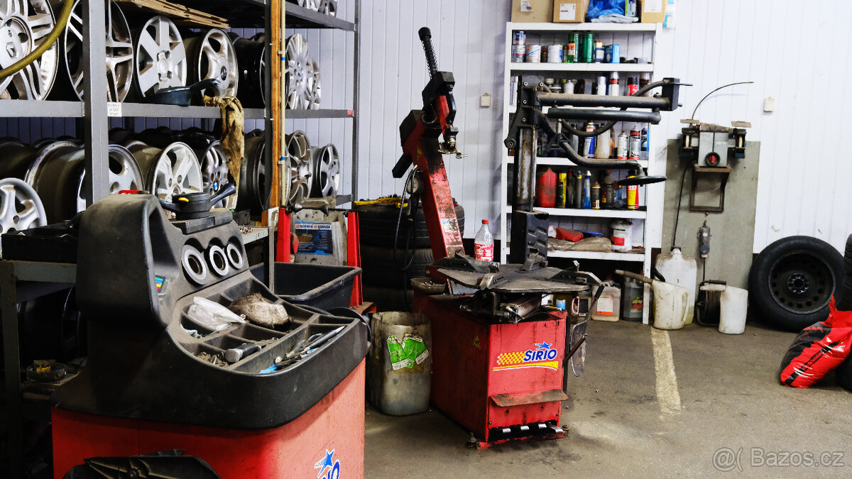 Na prodej zavedený pneuservis v Třebíči(310 m2),ul.Žďárského - 9