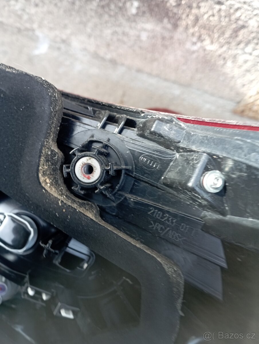 C4 PICASSO 2 RV 2016 ZADNÍ SVĚTLA NA MODEL PO FACELIFTU - 9