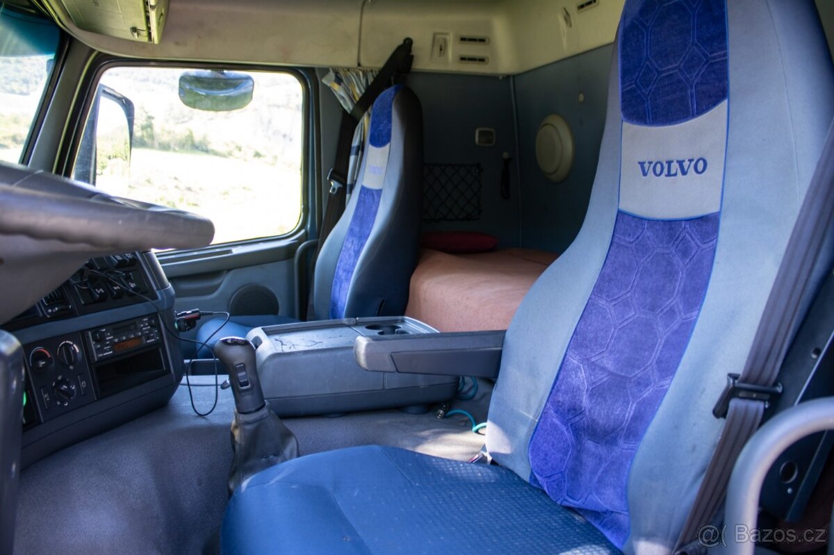 Volvo FM 44T ťahač 4x4 - 9