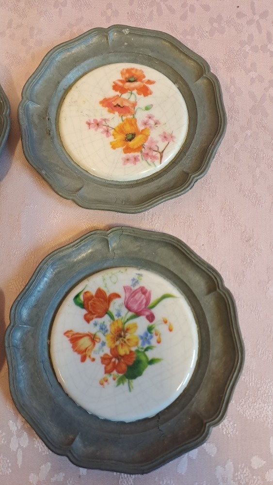 Cínové retro talířky značka Anděl 6 kusů - 9