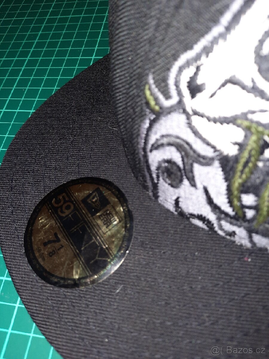 Prodam cepice celkem 5ks - 9