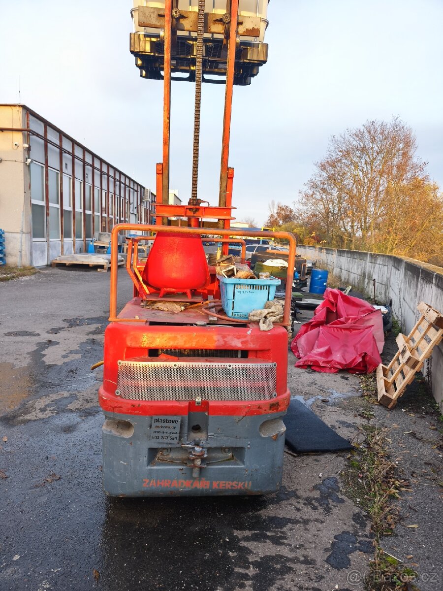 Vysokozdvižný vozík Desta diesel motor Zetor 25 - 9