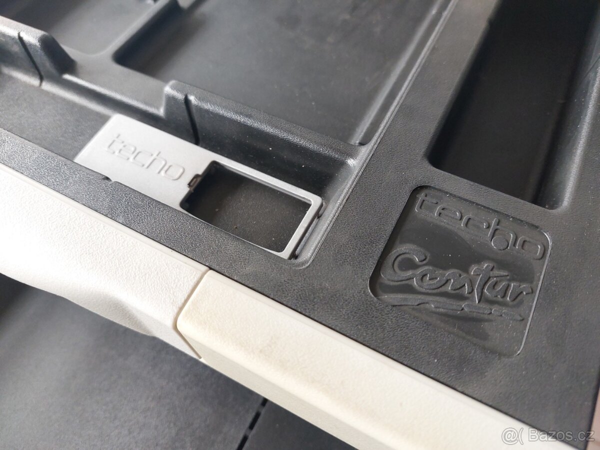 Stůl čtvercový + zásuvková skříňka českého výrobce zn. TECHO - 9