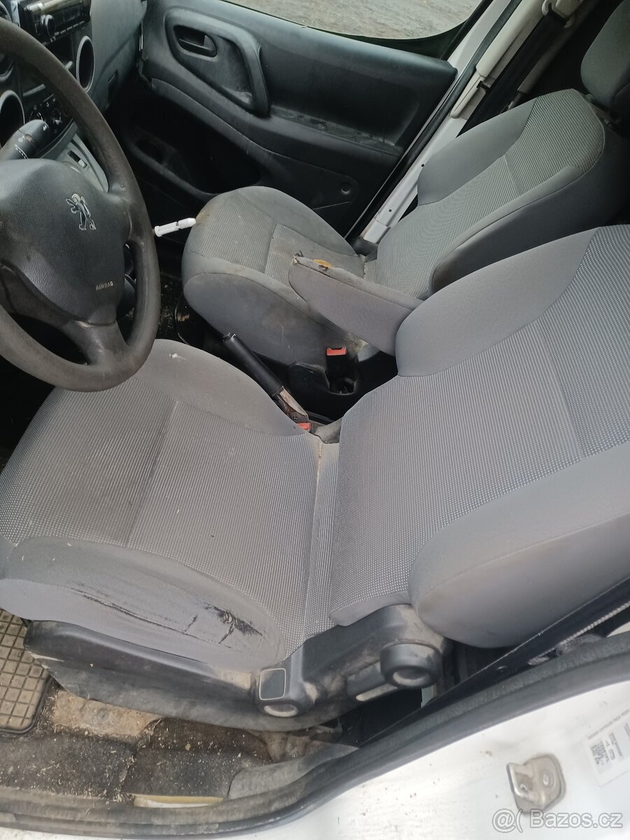 Peugeot Partner r.2012 1.6 Hdi 55 kw - 9