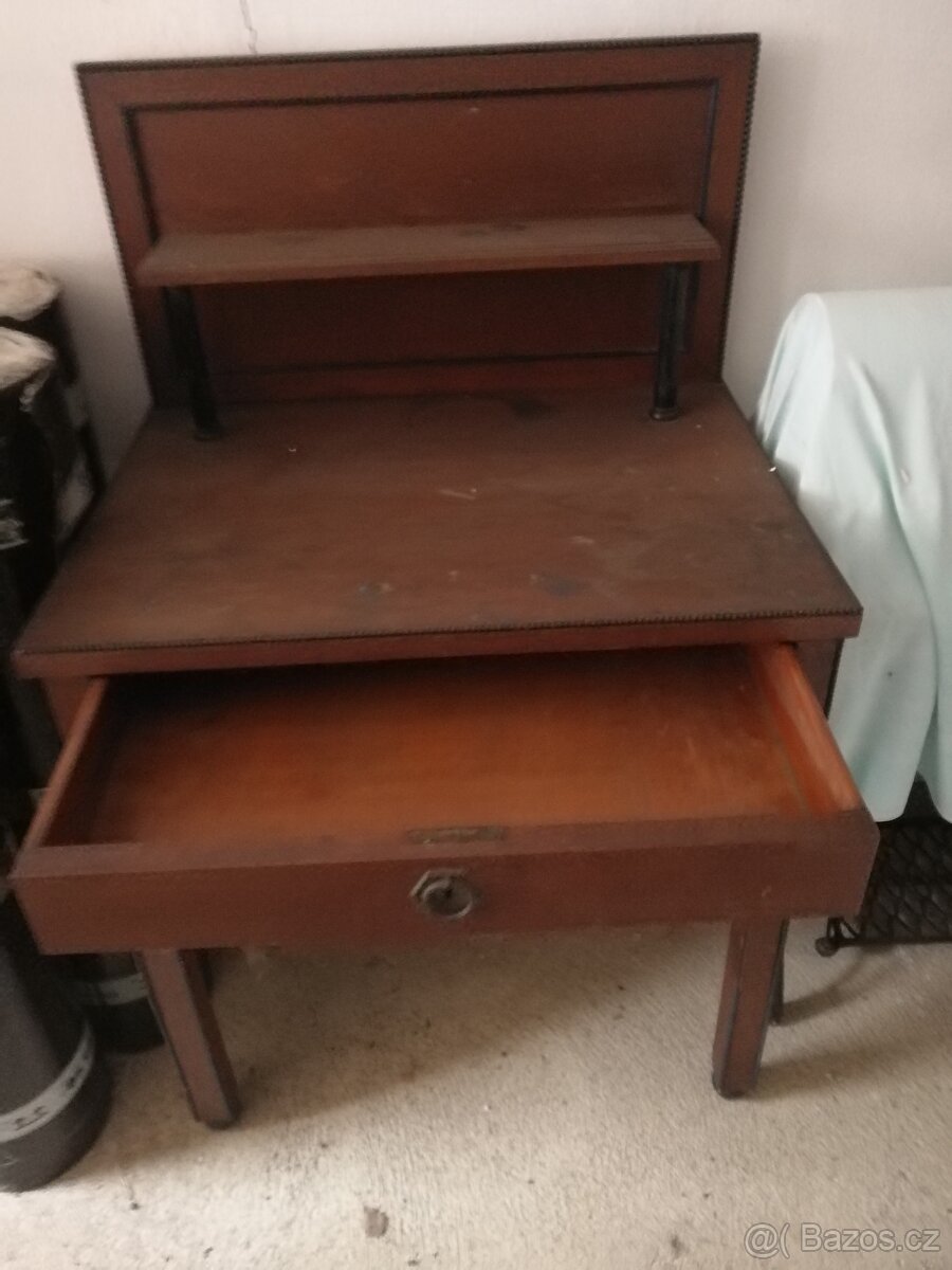 Prodám starožitný nábytek - 9