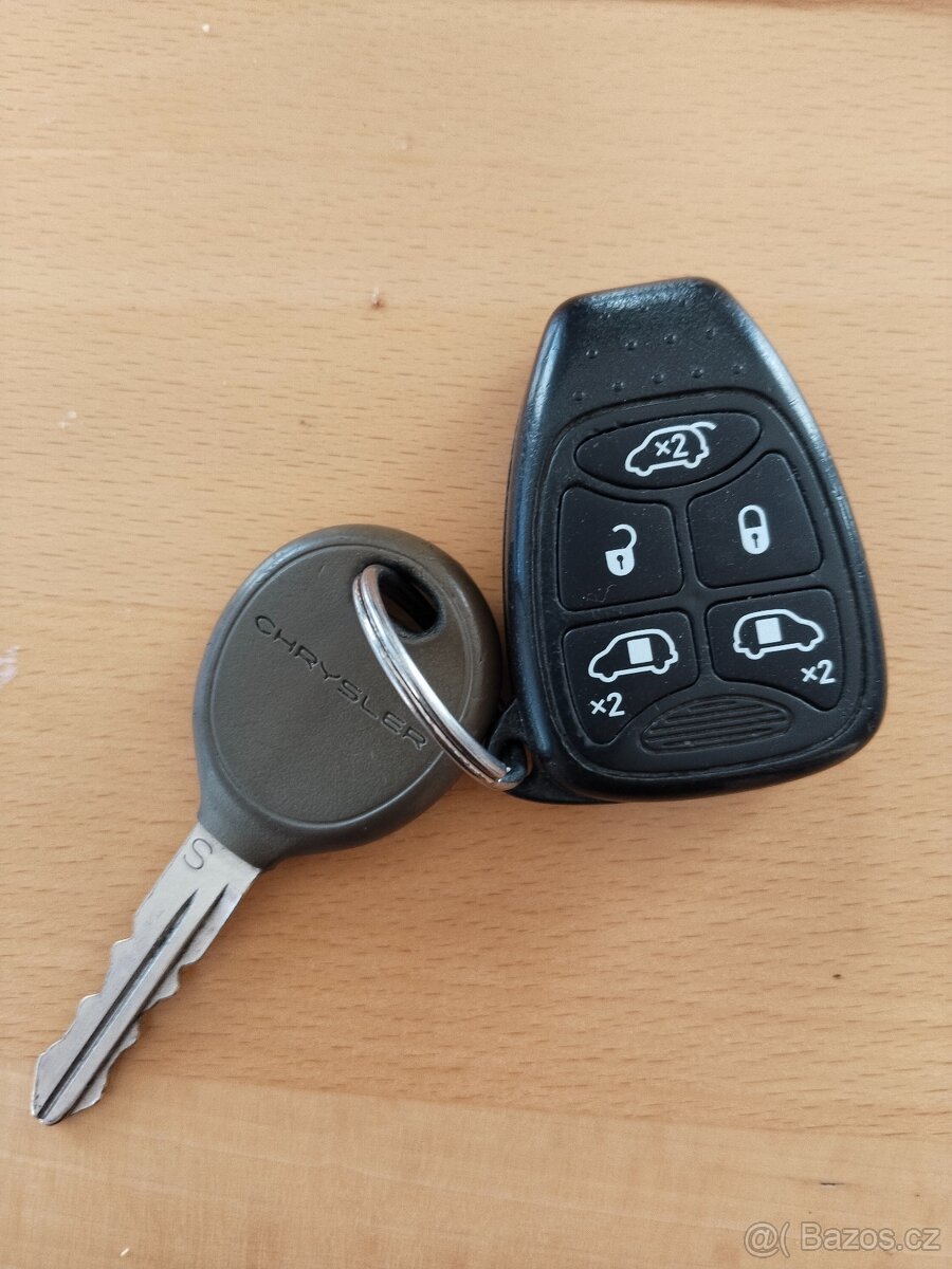 Chrysler Voyager 2.8 crdi - 9