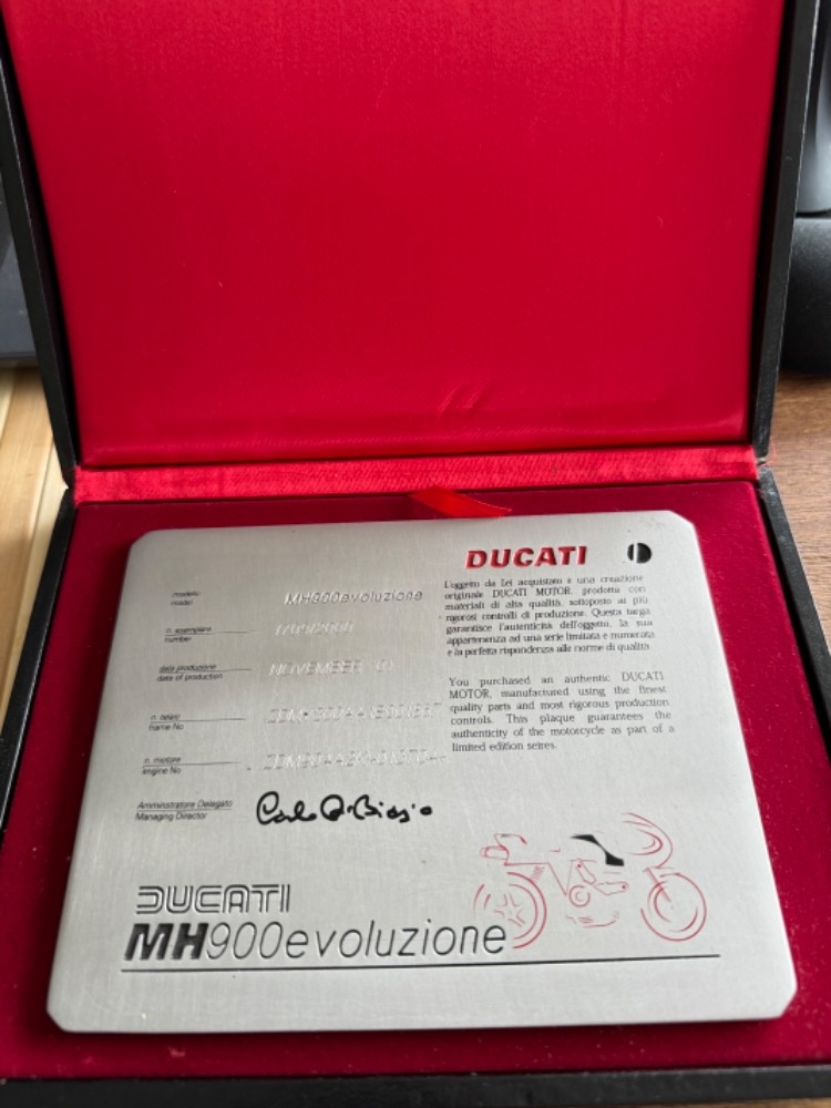 Ducati MH900e 1.majitel, 2716Km - 9