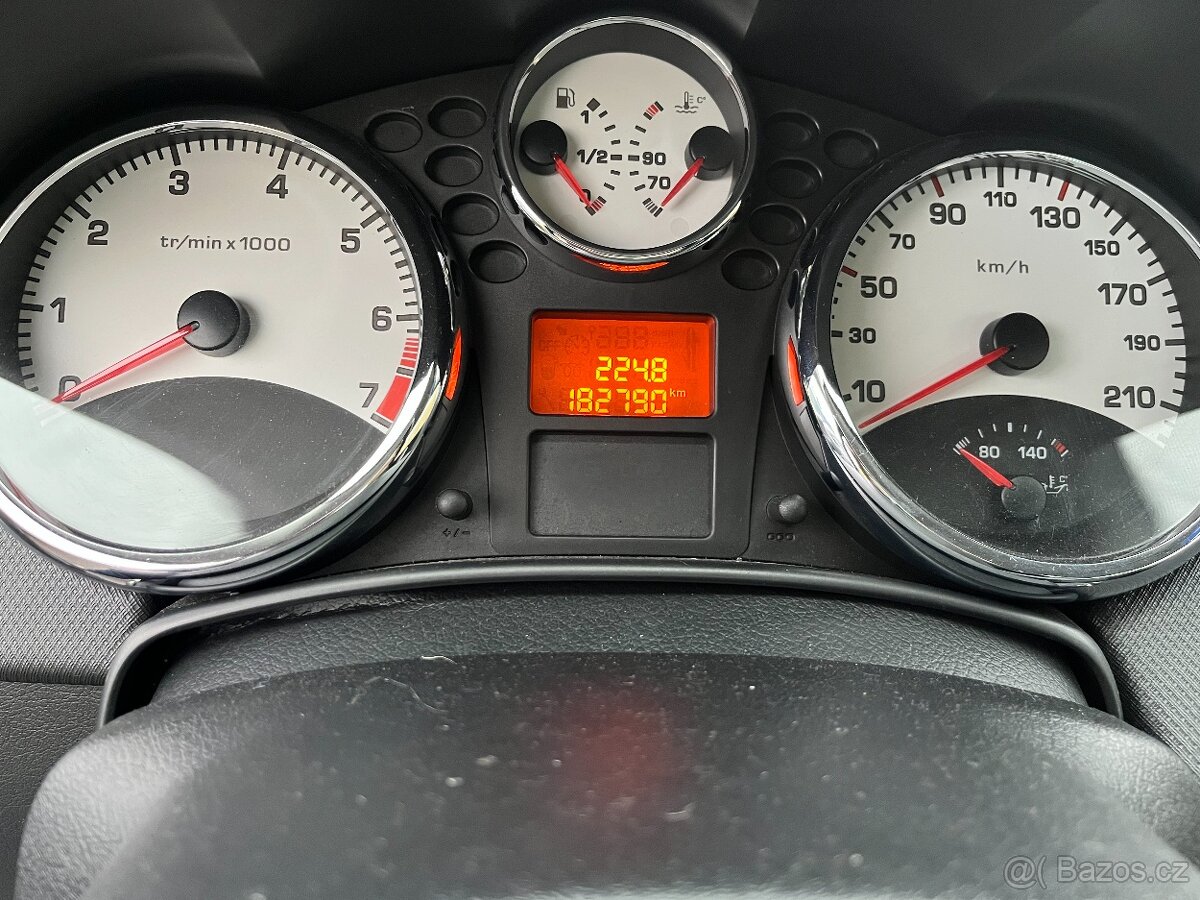 Peugeot 207cc Cabrio 1.6 - 9