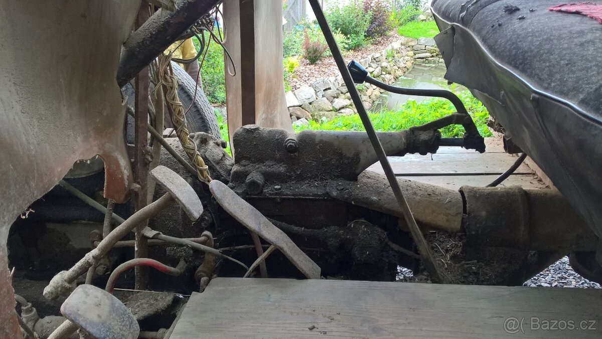 traktůrek ze staré Škodovky - 9