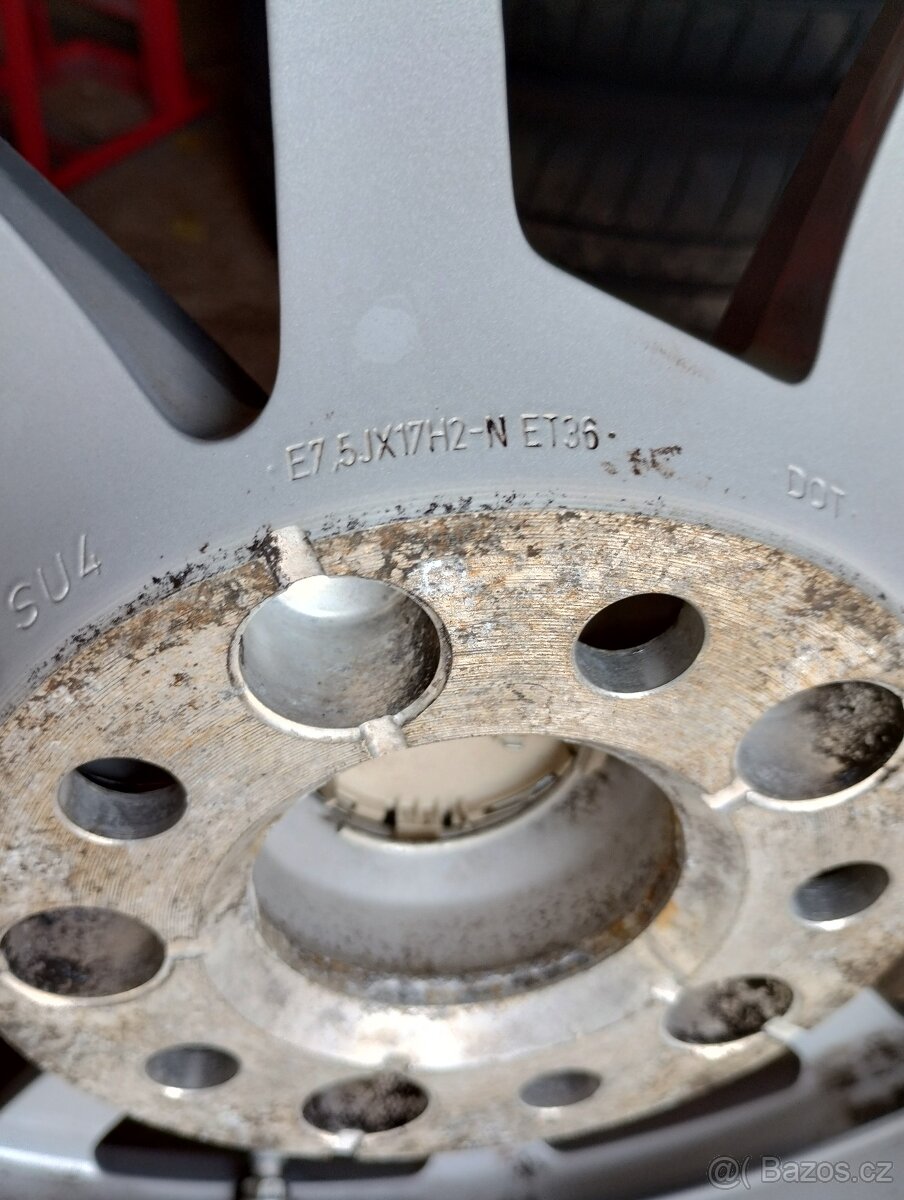 Prodám Alu disky Audi 17" s pneu Bridgestone - 9