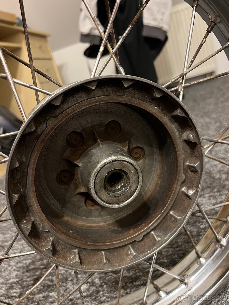 Kolo jawa 175/356 - 9