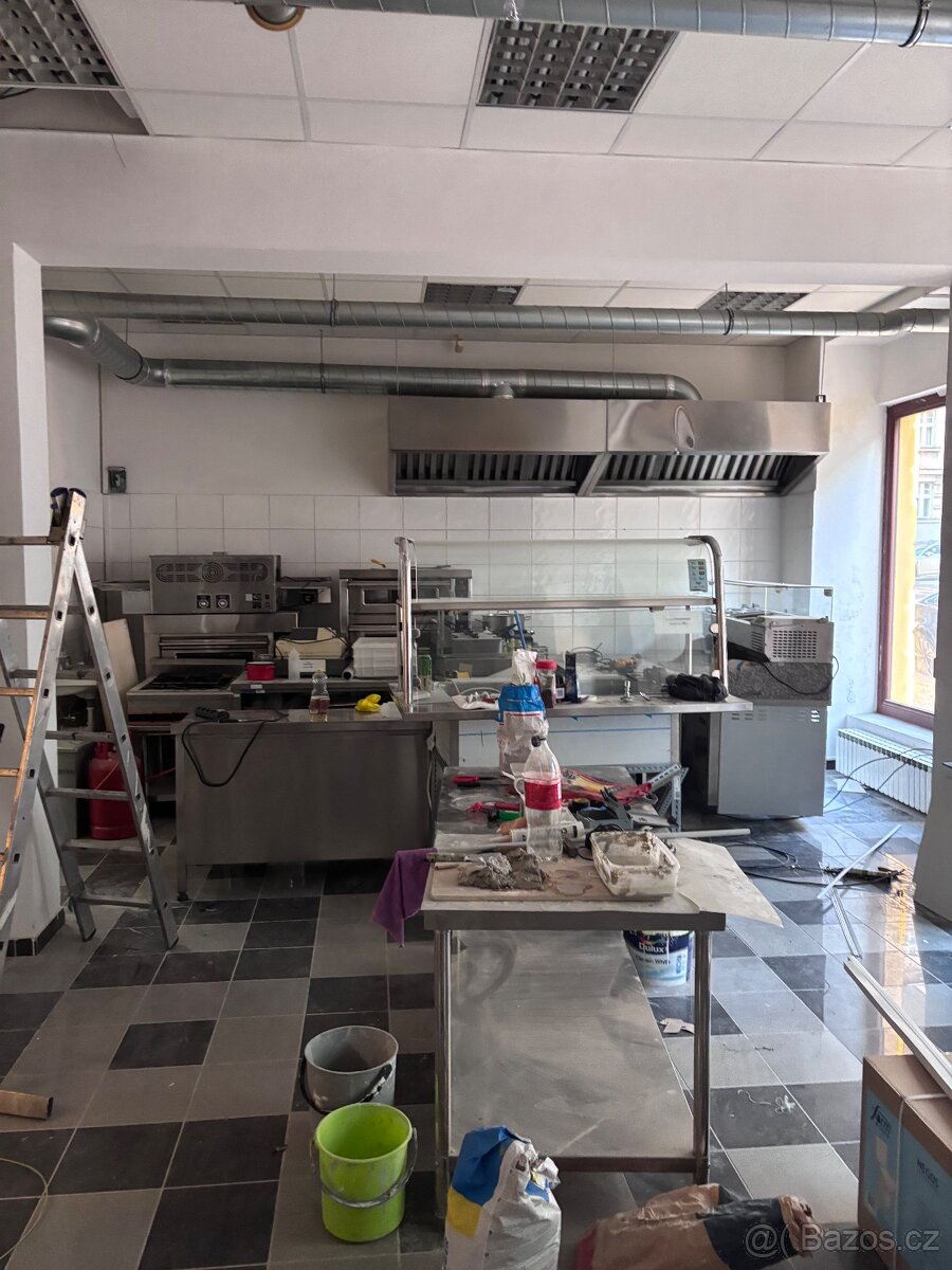 Prostor pro restaurace, rychlé občerstvení - 9