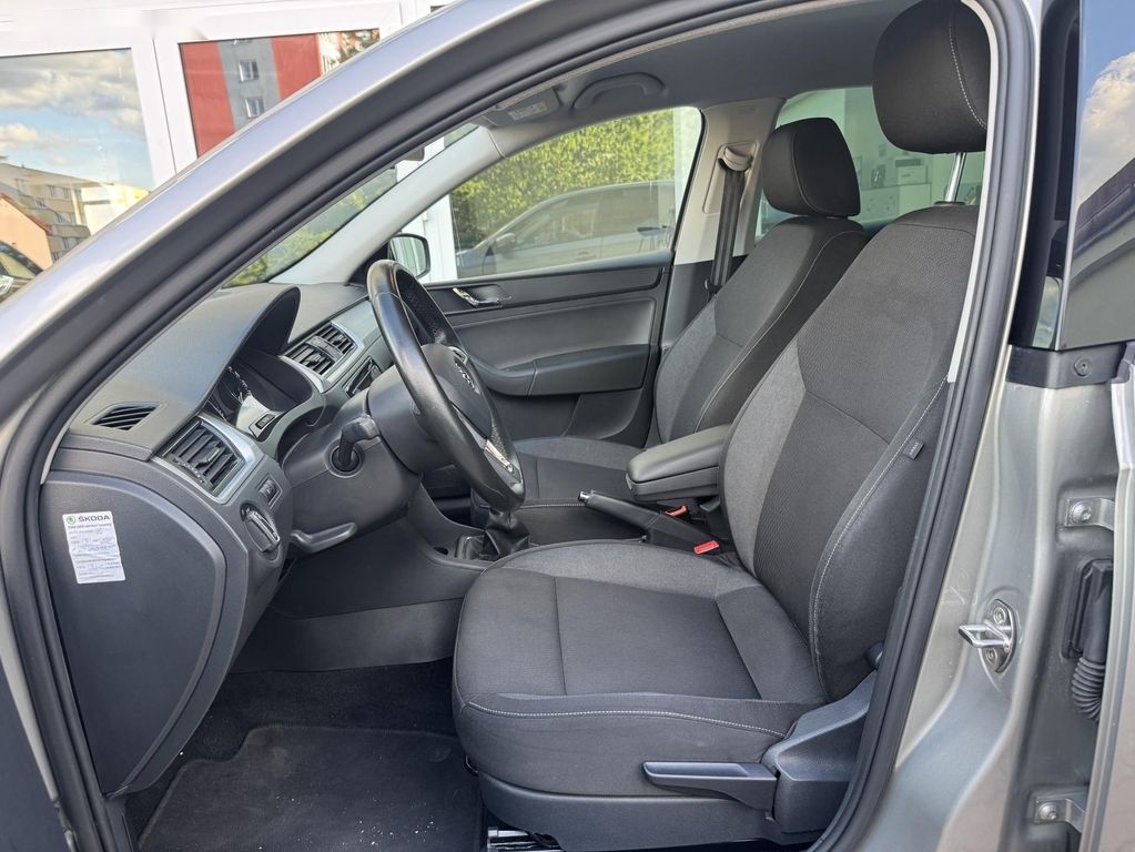 Škoda Rapid,1.2TSI Ambition ČR - 9
