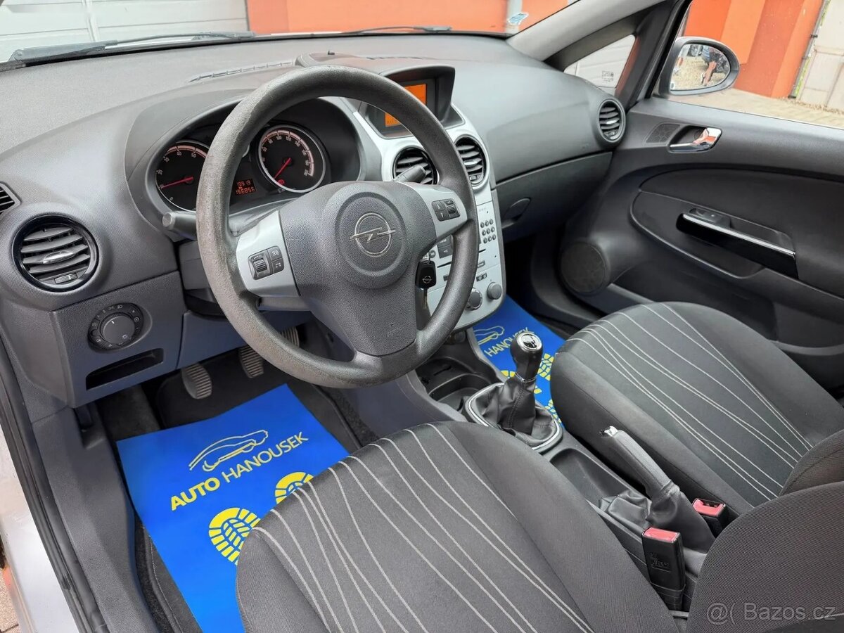 Opel Corsa, 1.2i 59KW 2x kola,nová TK - 9