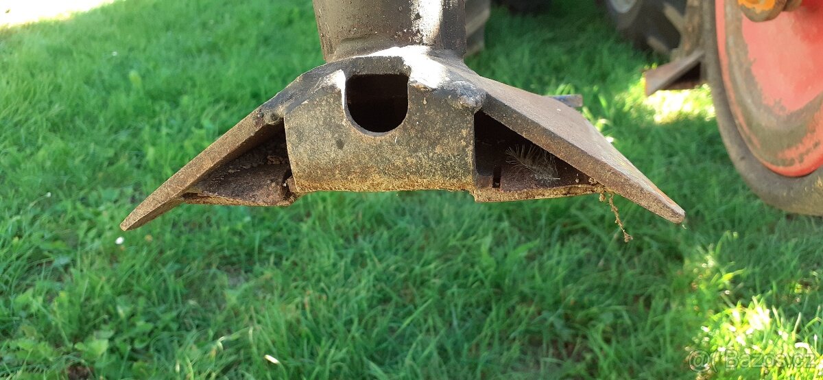 Mzuri secí stroj-strip till (pásové zpracování půdy) - 9