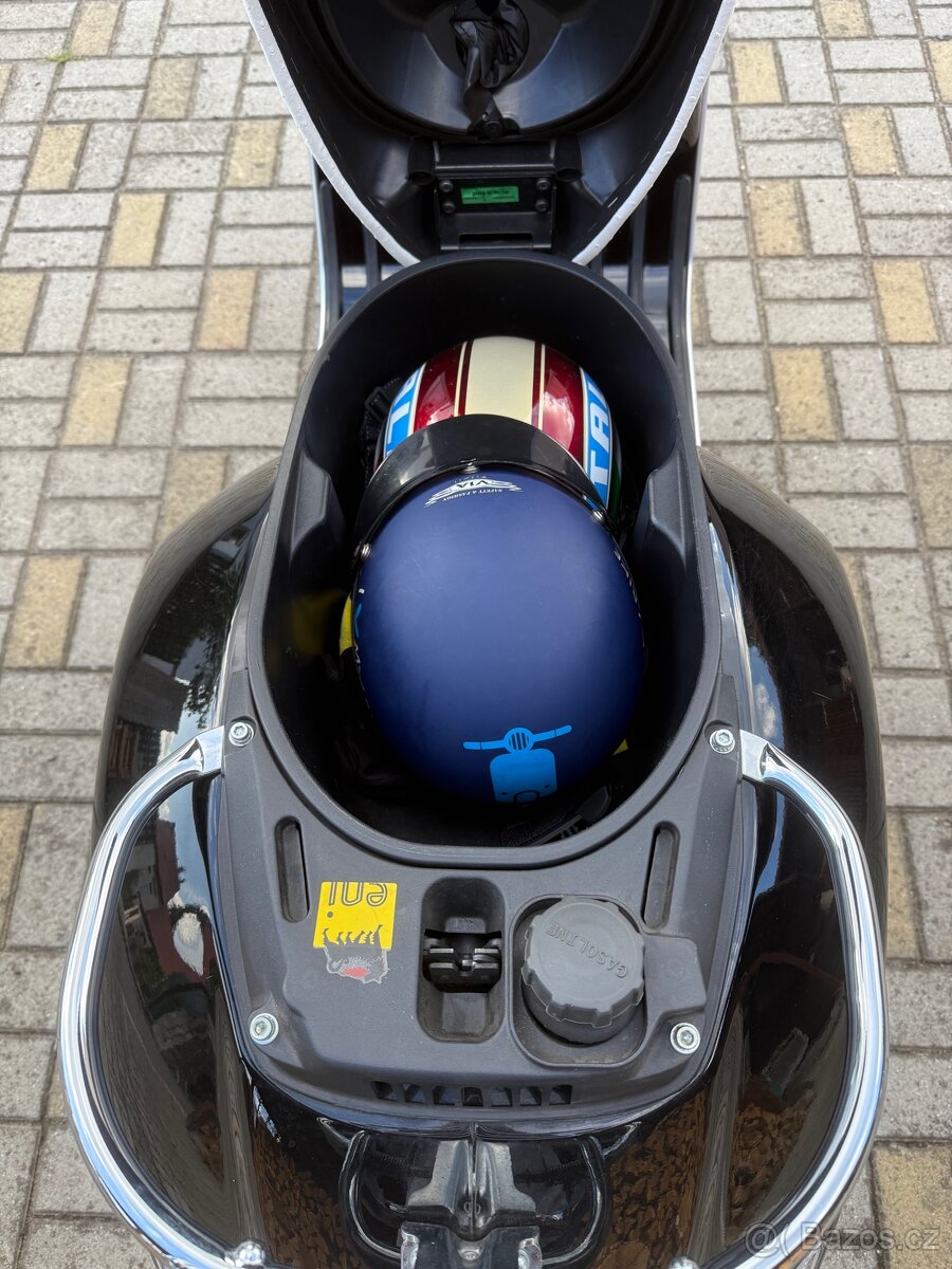 Piaggio Vespa GTS 300 - 9