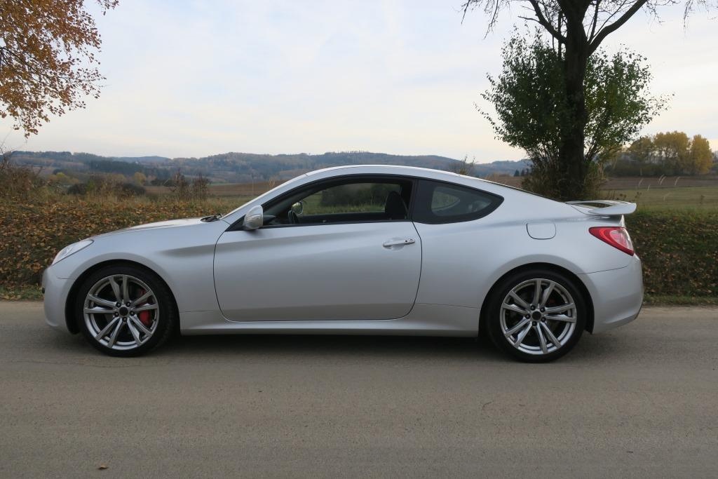 Hyundai Genesis Coupe 3.8 - 9