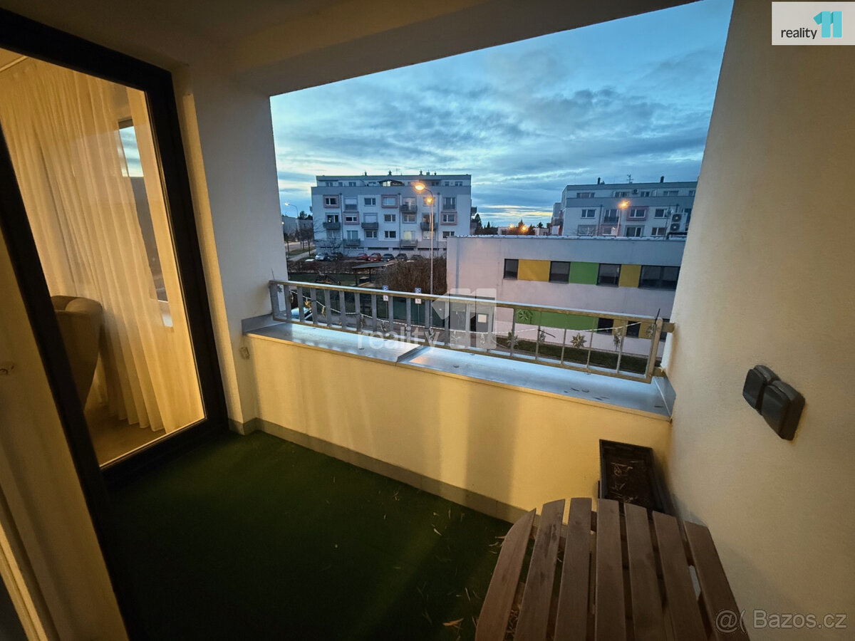 Pronájem, byt 2+kk, Plzeň, ul. Vltavínova - 9