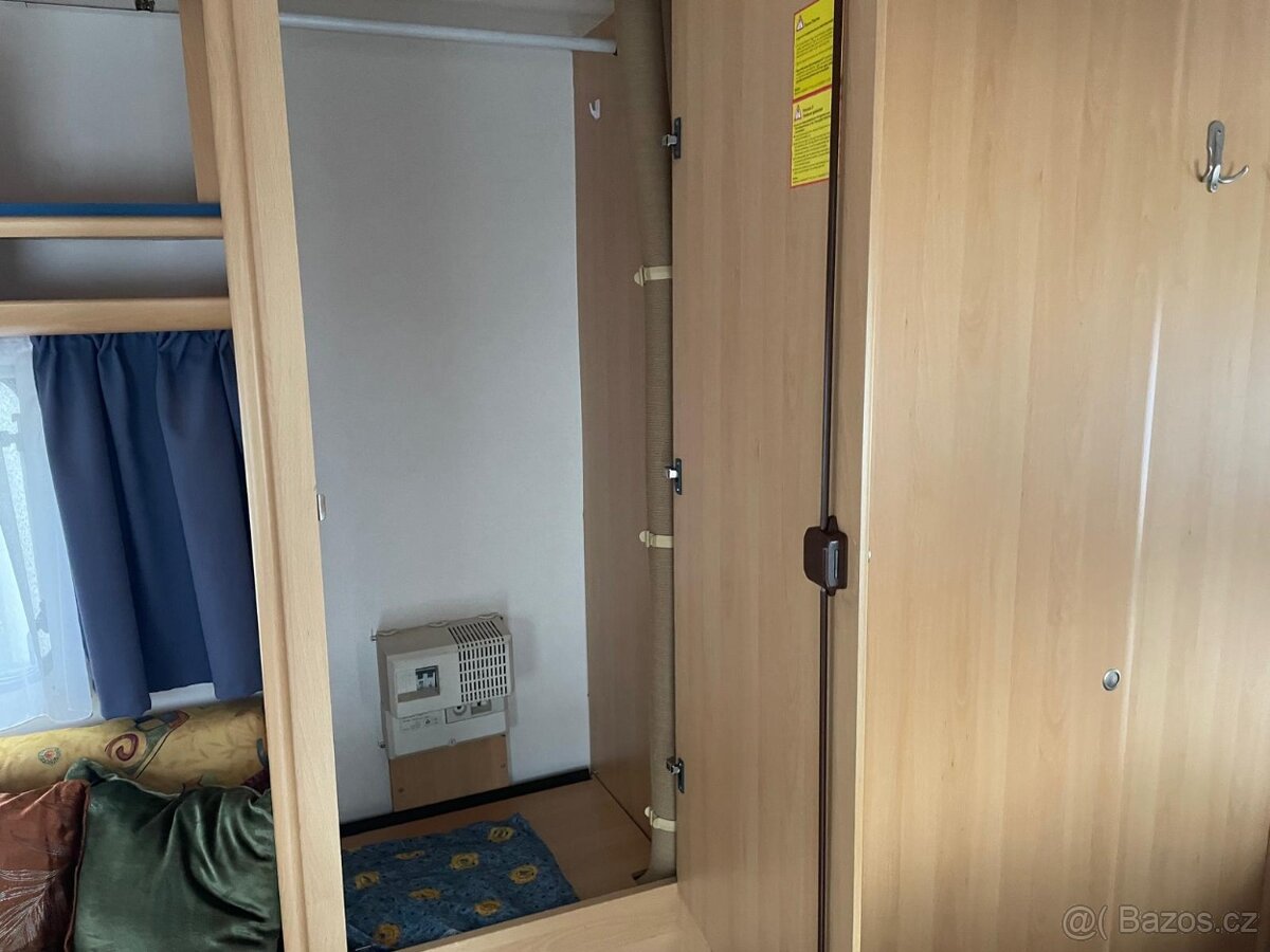 Dethleffs New Line 460, 4 osoby, stan, pevná postel, sprcha - 9