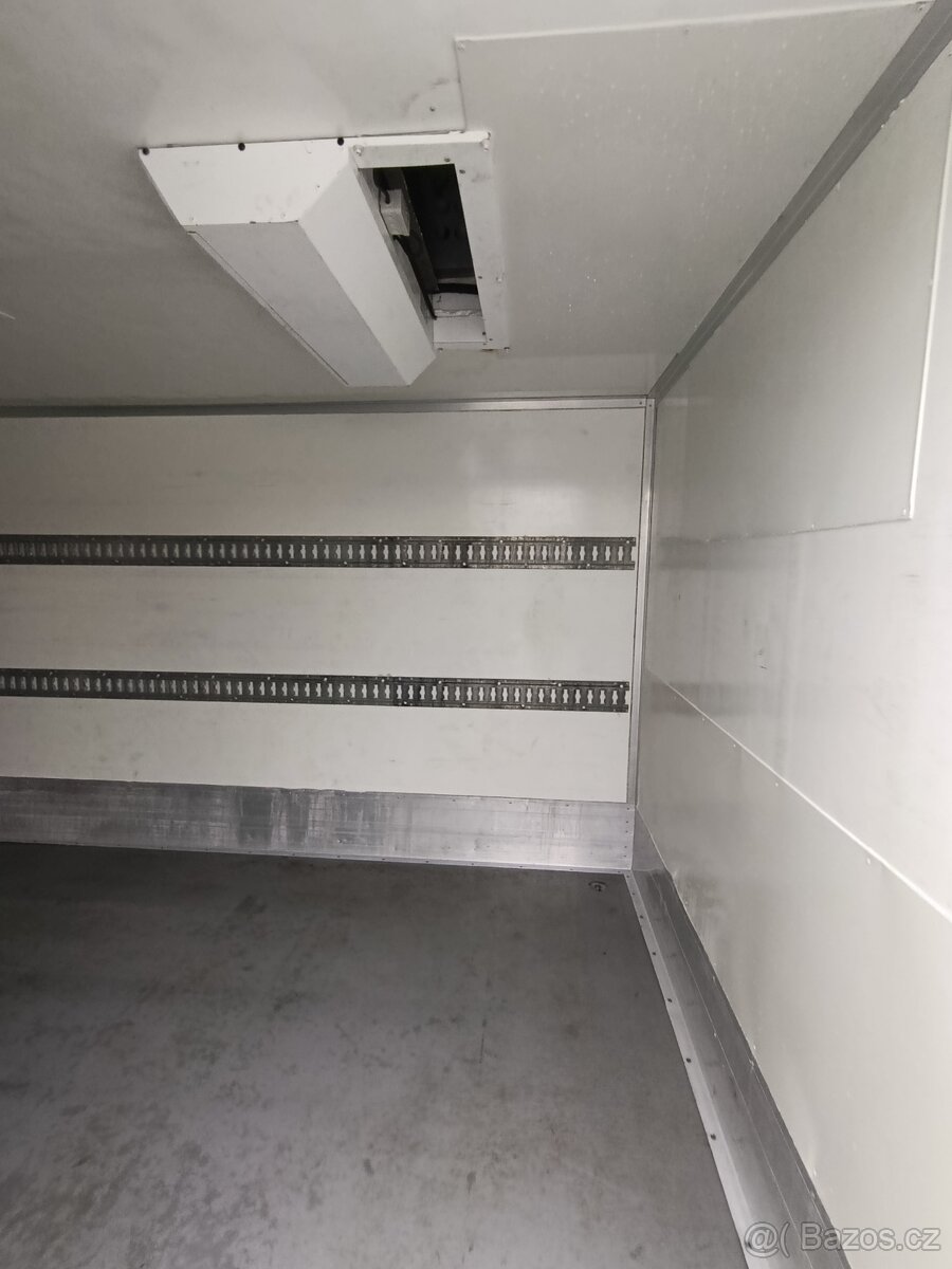 Chladicí box pro 8 europalet - 9