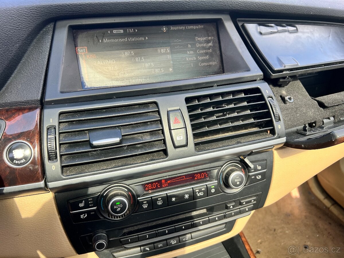 Bmw x5 e70 3.0d 173kw Tiefgrün na díly - 9