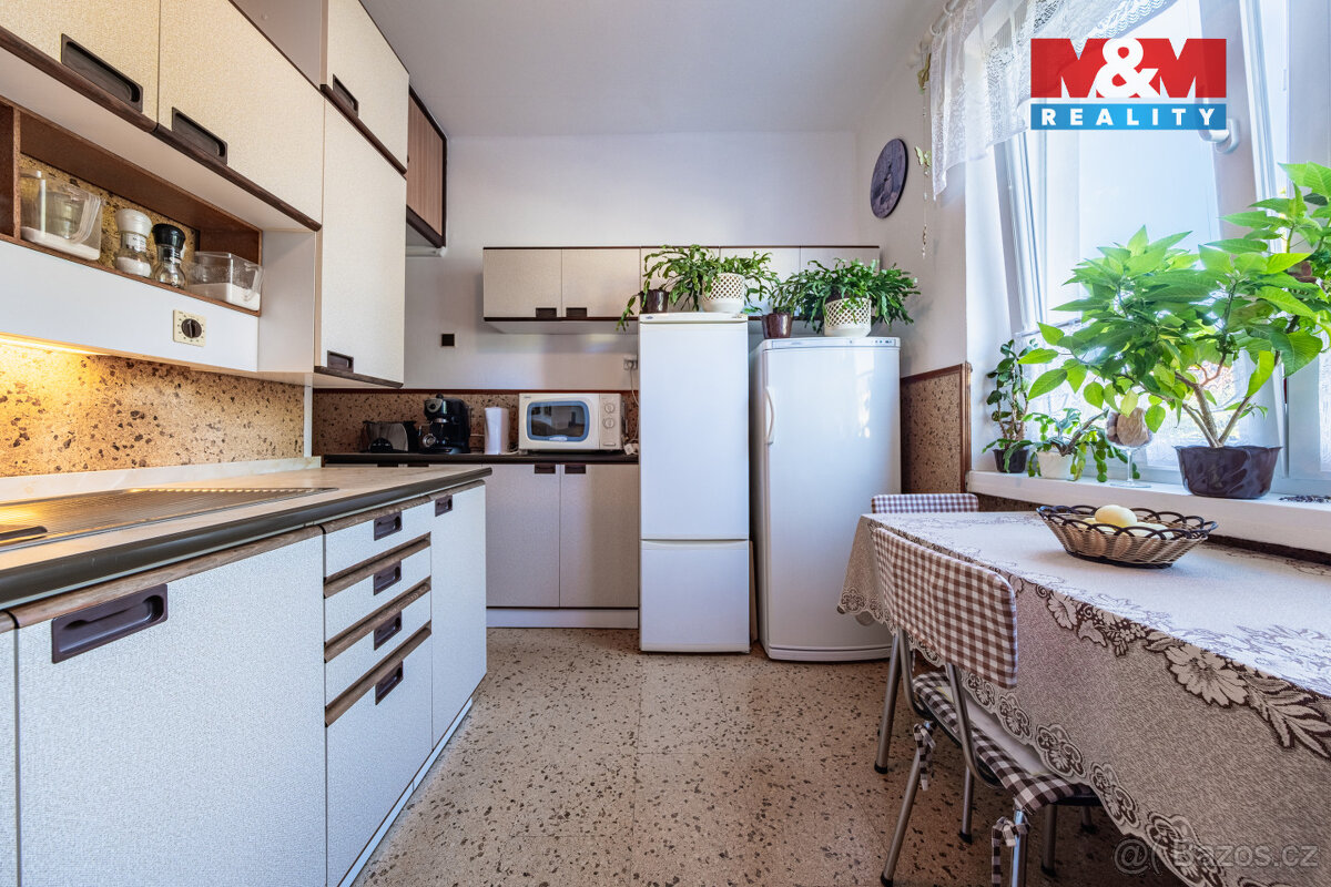 Prodej bytu 4+1, 75 m², Podbořany, ul. Alšova - 9