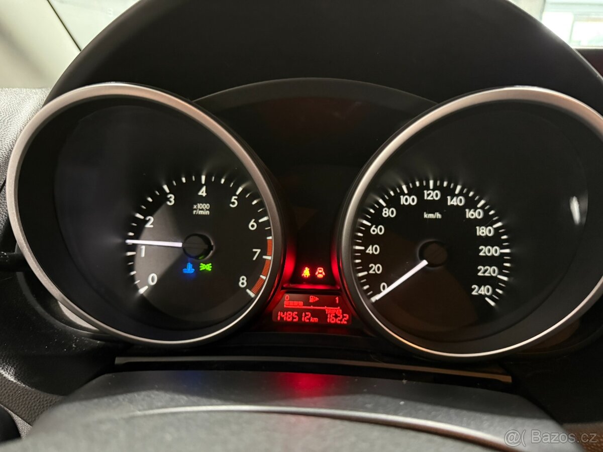 Mazda 5 1.8i TX Plus | Xenony | 7 míst | Nová STK - 9