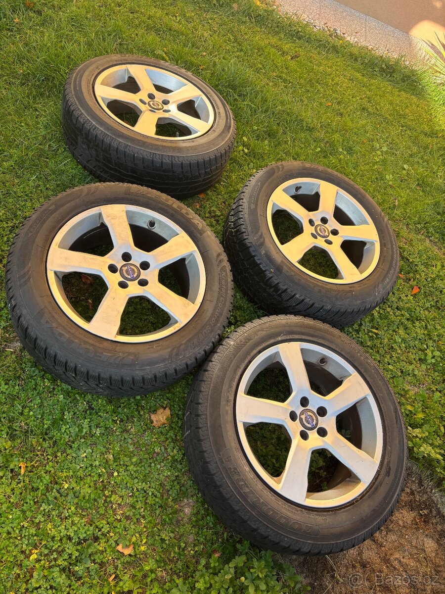 Sada 4ks originálních kol Volvo 235/60 R18, zimní - 9